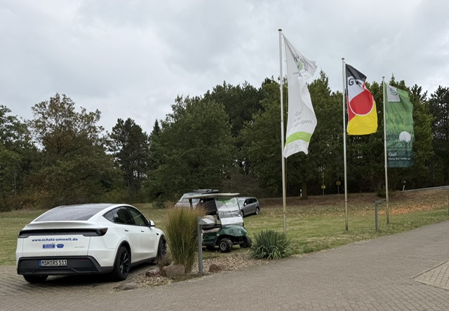 DMM AK 14 _ Flaggen am Clubhaus DMM AK 14 _ Flaggen am Clubhaus des Golfclub Gifhorn